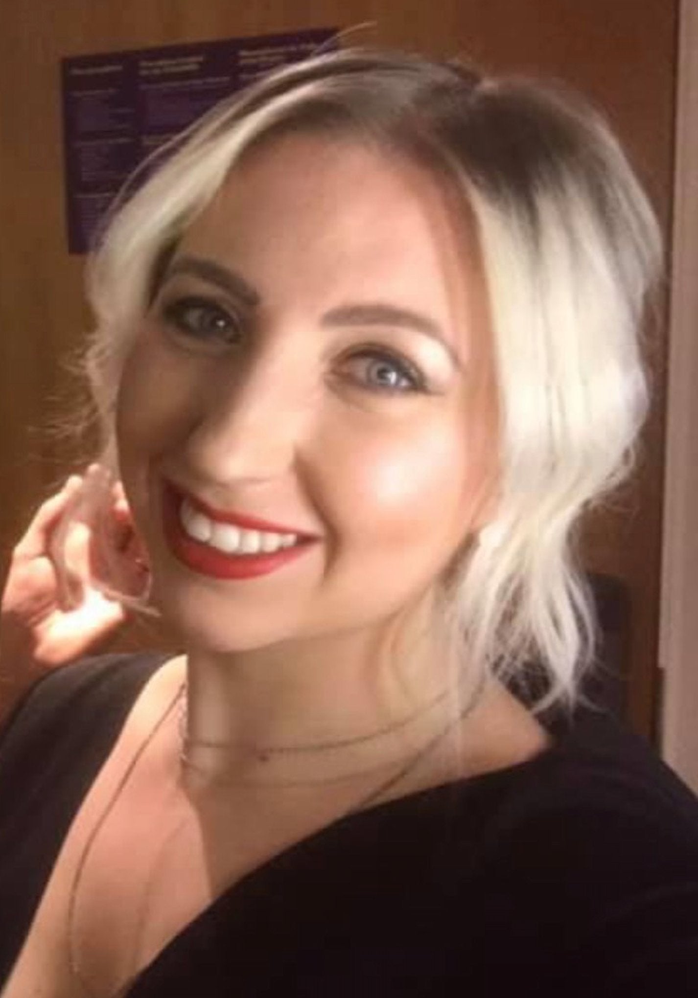 Kate Sysum, artist from the UK - Craft Resin US