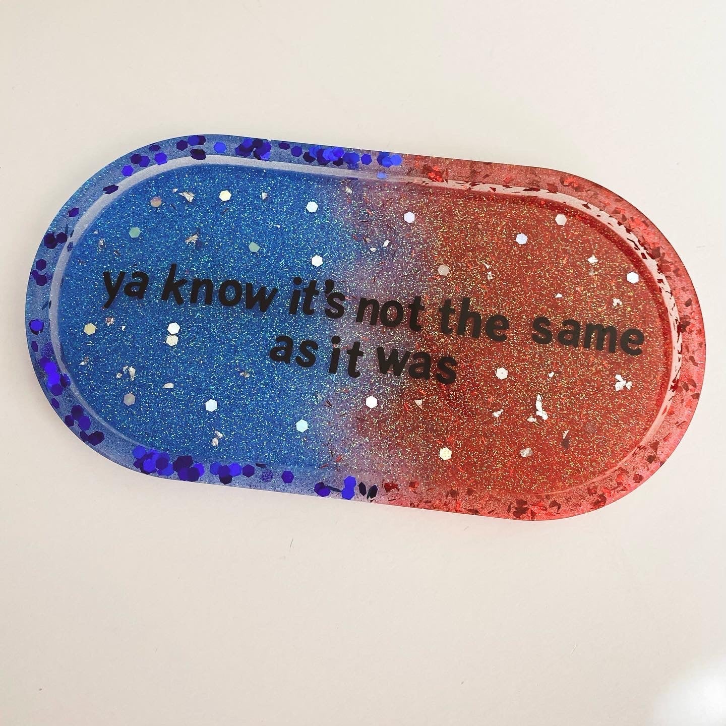 Katherine Pierantoni, Resin Artist - @goldenhour.creations - Craft Resin US