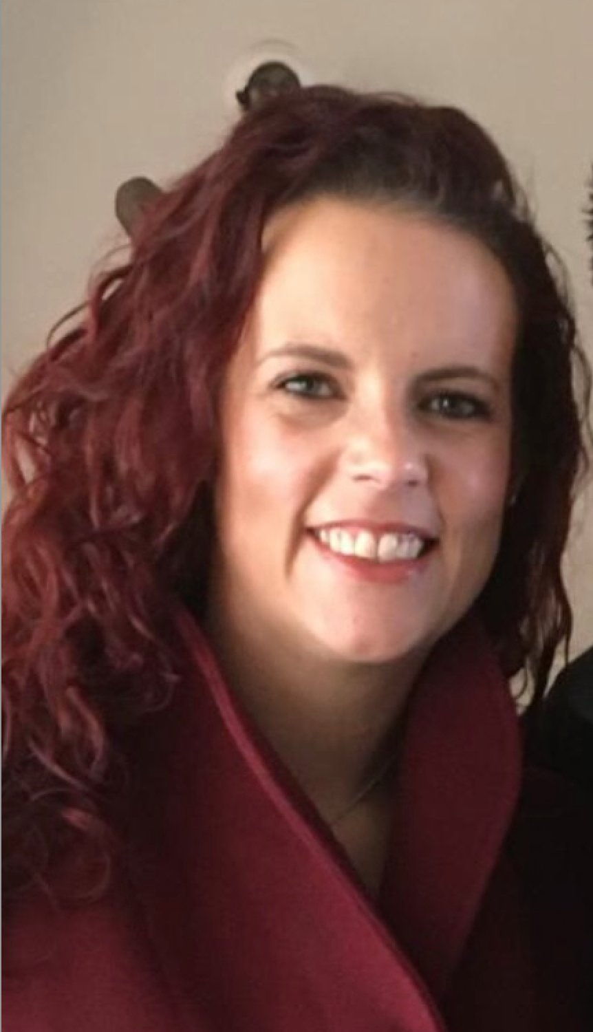 Ruth Kirby, Resin Artist - @ruthis_resin - Craft Resin US