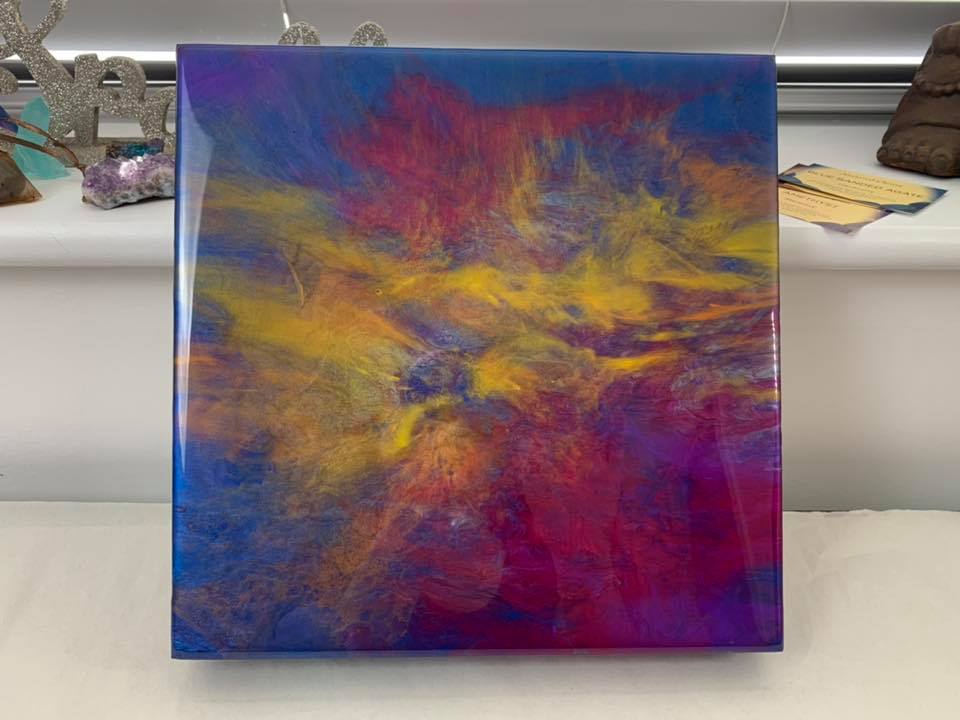Sharon Lindley, artist from the UK - Craft Resin US