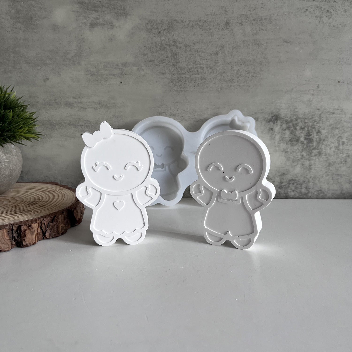 Gingerbread Man Ornament Resin Mold - Craft Resin US