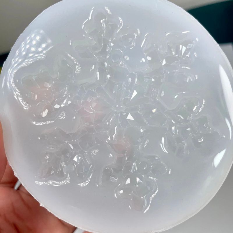 Handmade Diamond Snowflake Pendant Resin Mold - Craft Resin US